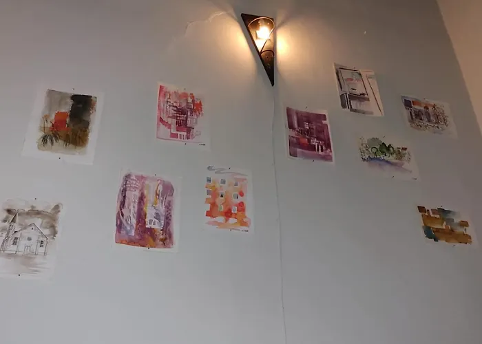 Dans L'atelier Unidade Porta Nova Hostal