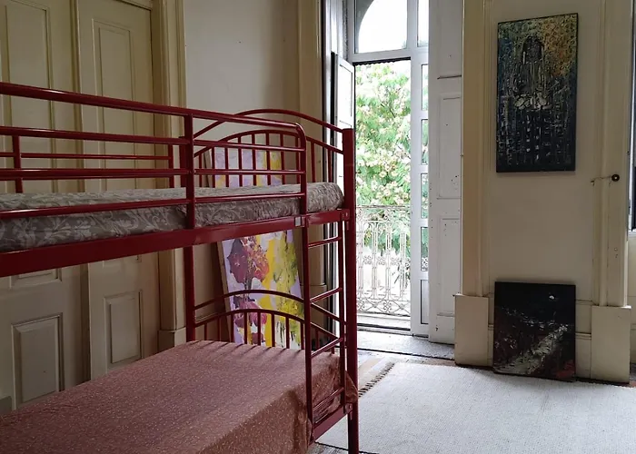 Dans L'atelier Unidade Porta Nova Albergue *